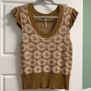 🌼Free People🌼 daisy sweater